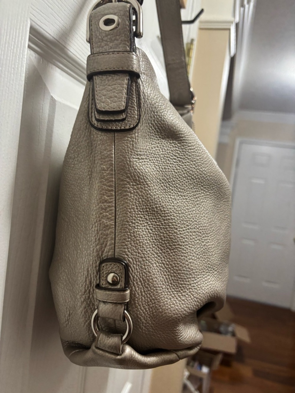 Coach C1120-F15064 24CM Convertible
Metallic Silver Pebbled Leather Hobo in GUC - Picture 5 of 16
